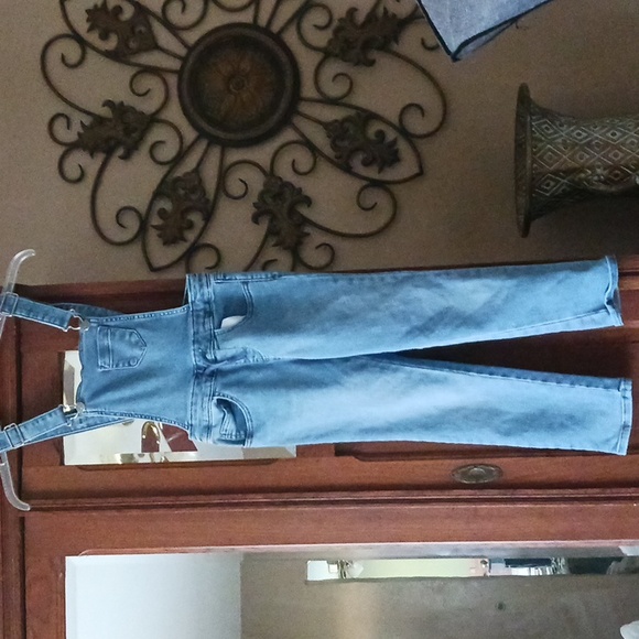 $5 Or 5 For $15 Girls overalls - Picture 2 of 2